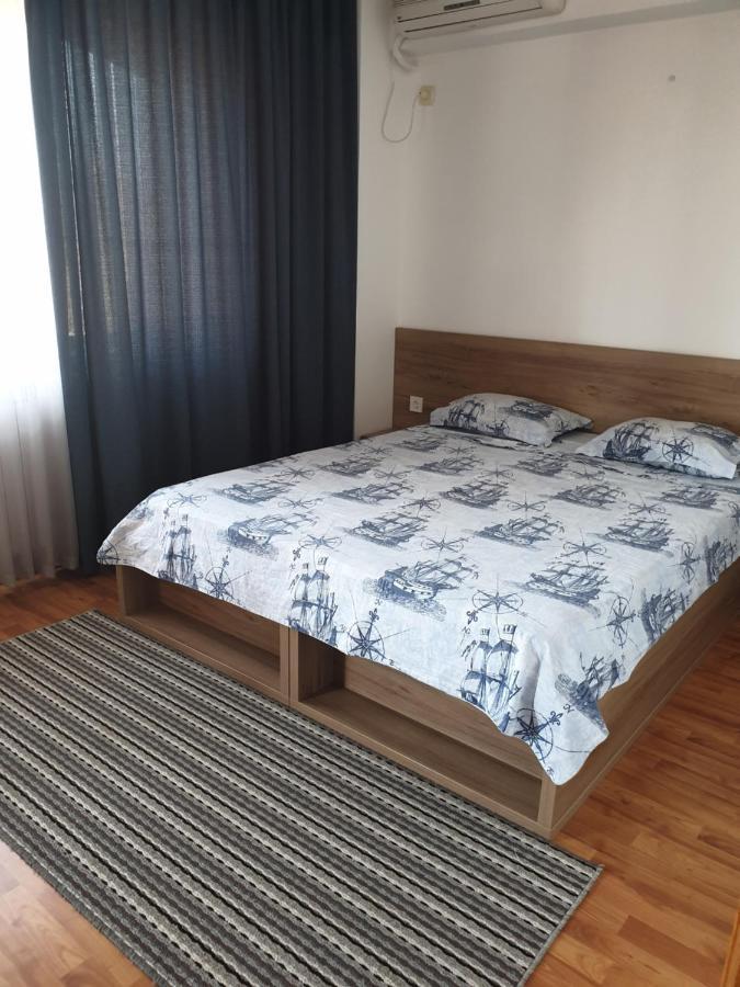 Poarta Apelor Hotel Sarichioi ภายนอก รูปภาพ