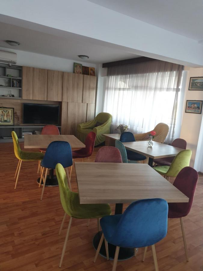 Poarta Apelor Hotel Sarichioi ภายนอก รูปภาพ