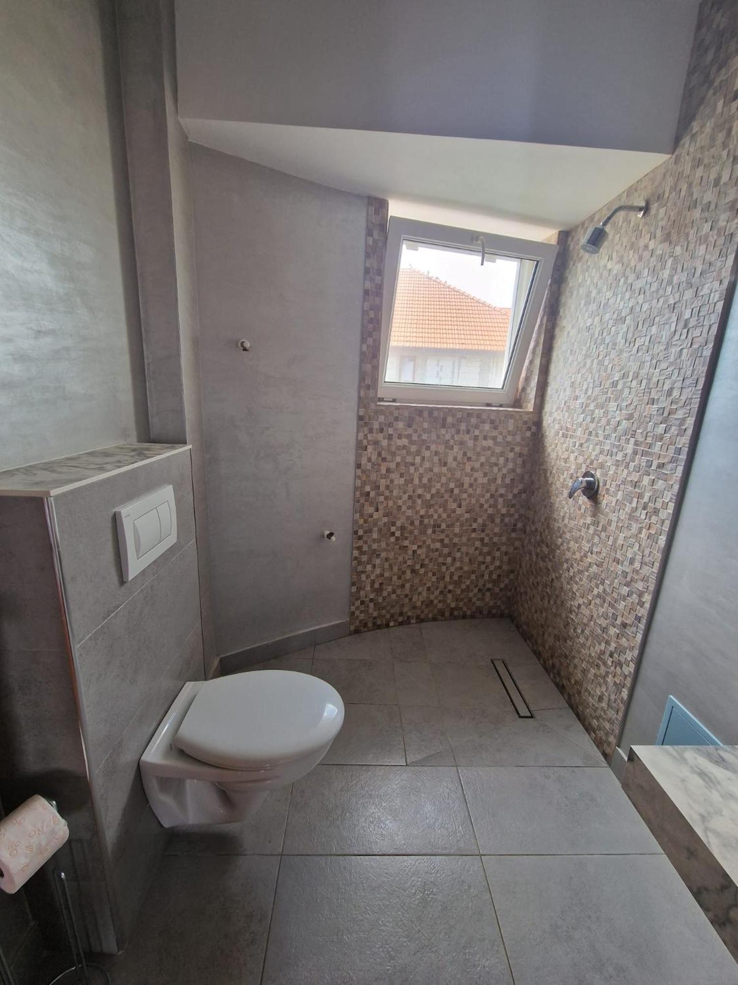 Poarta Apelor Hotel Sarichioi ภายนอก รูปภาพ